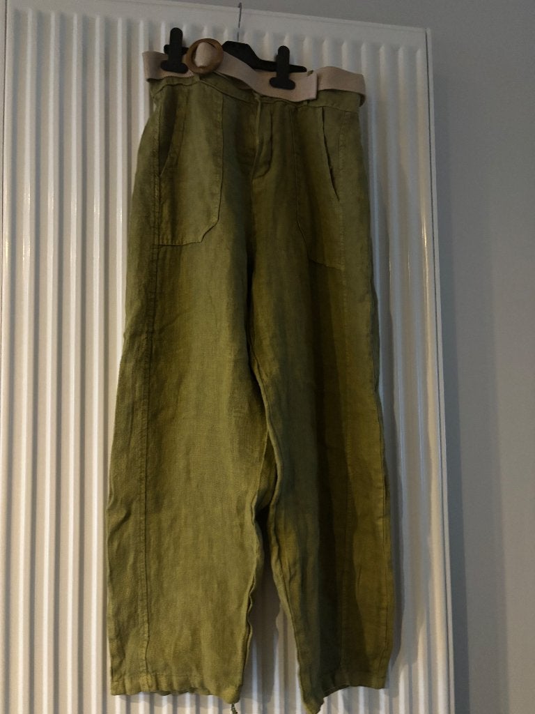 Nieuwe linnen khaki damesbroek, Kleding | Dames, Broeken en Pantalons, Ophalen of Verzenden, Nieuw, Groen
