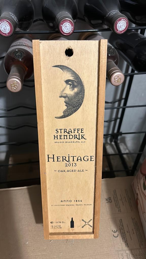 Straffe Hendrik Heritage 2013, Collections, Marques de bière, Enlèvement