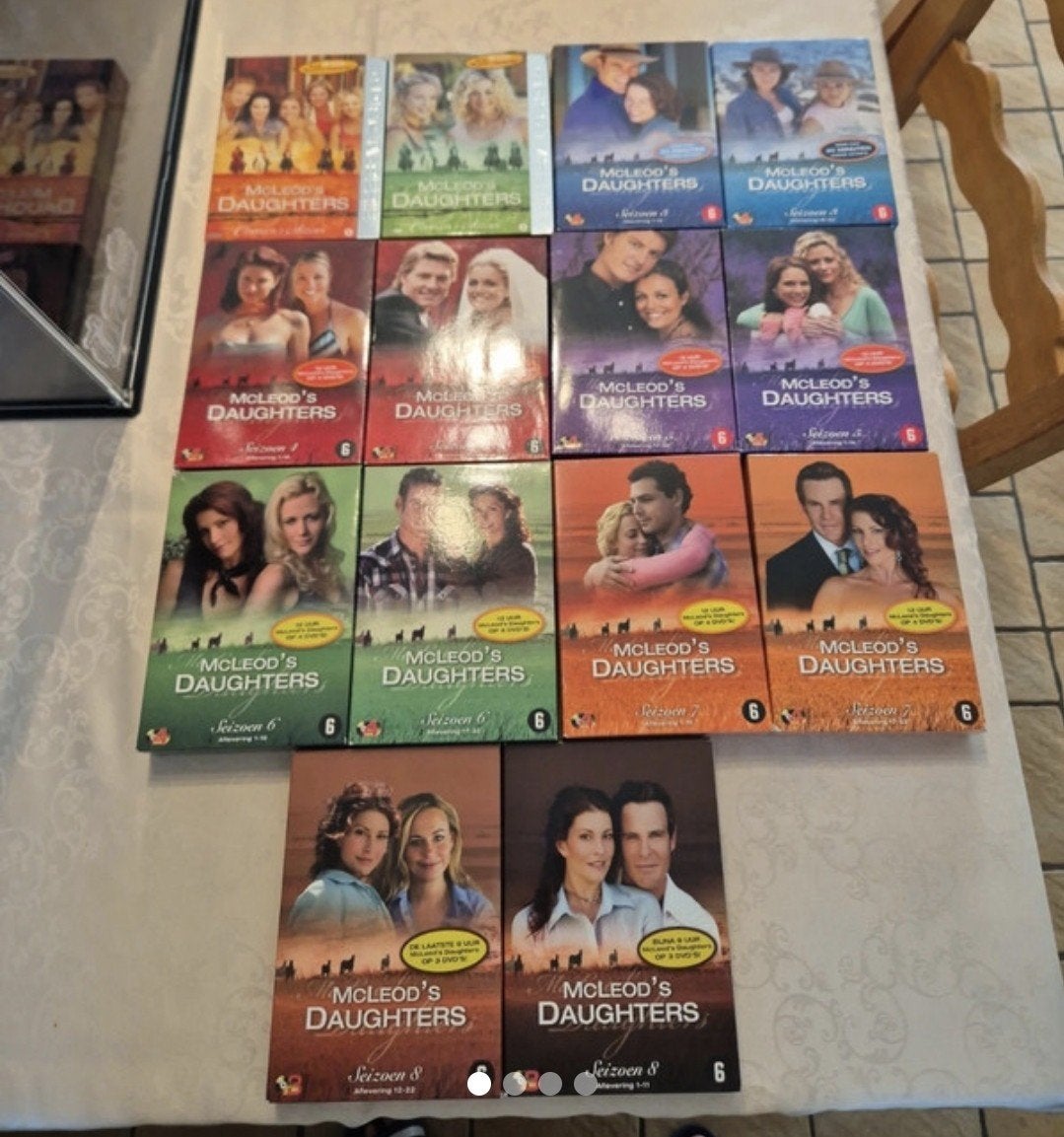 mcleod's Daughters seizoen 1 tot 8, CD & DVD, DVD | TV & Séries télévisées, Enlèvement ou Envoi, Anglais, Autres genres, Utilisé