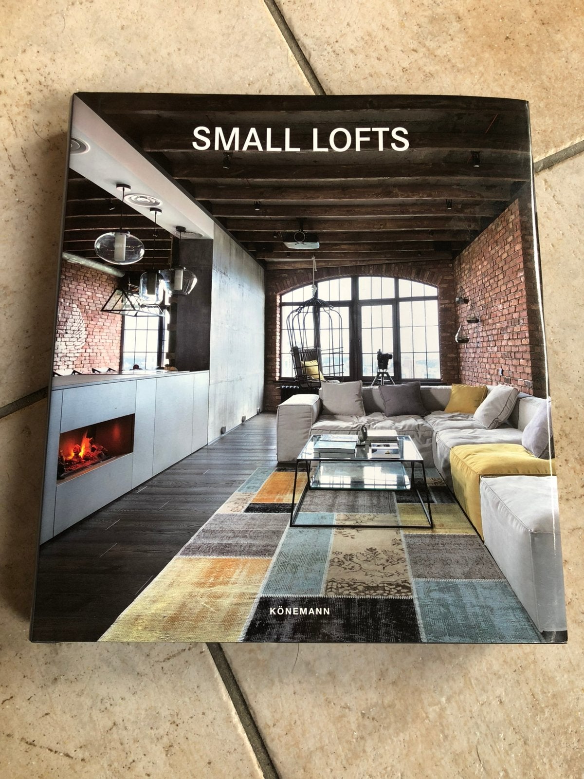 Livre : « Small Lofts », Livres, Enlèvement ou Envoi, Comme neuf