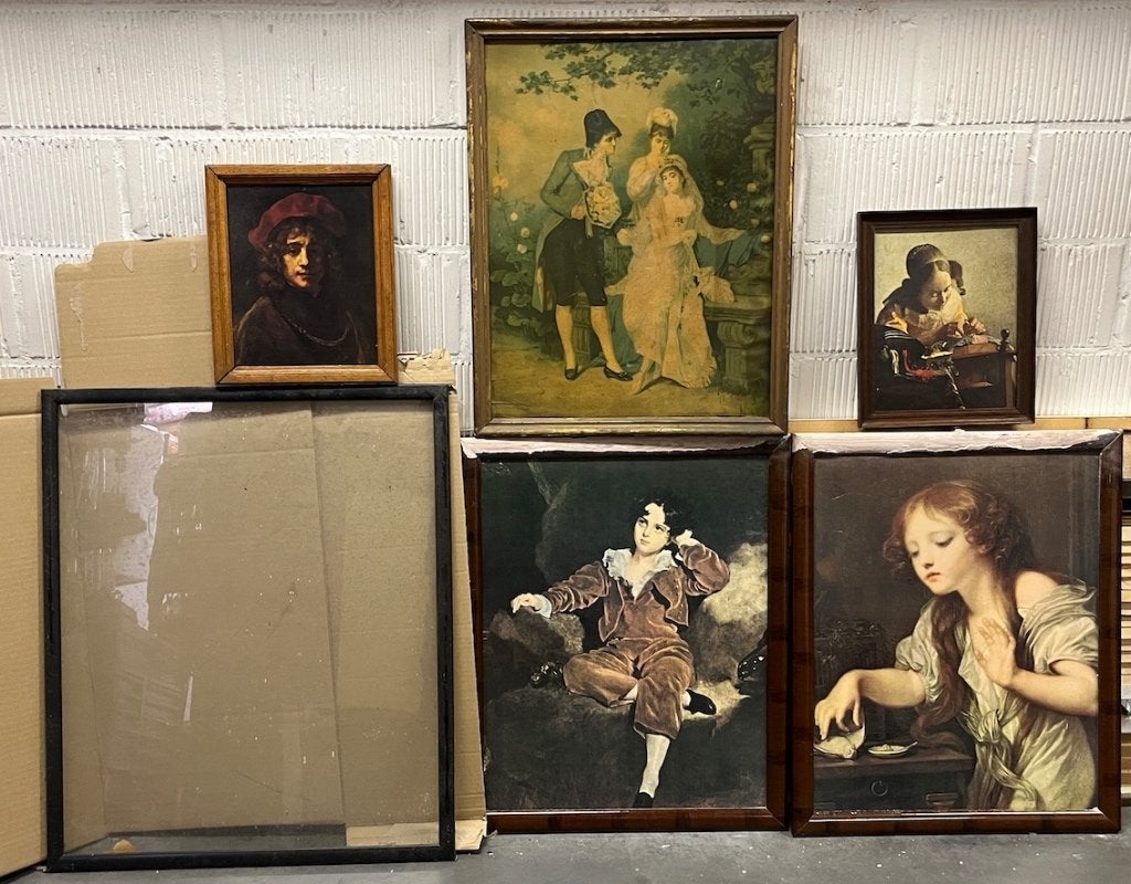 Oude schilderijkaders met o.a. kopie Rembrandt en Vermeer, Ophalen of Verzenden
