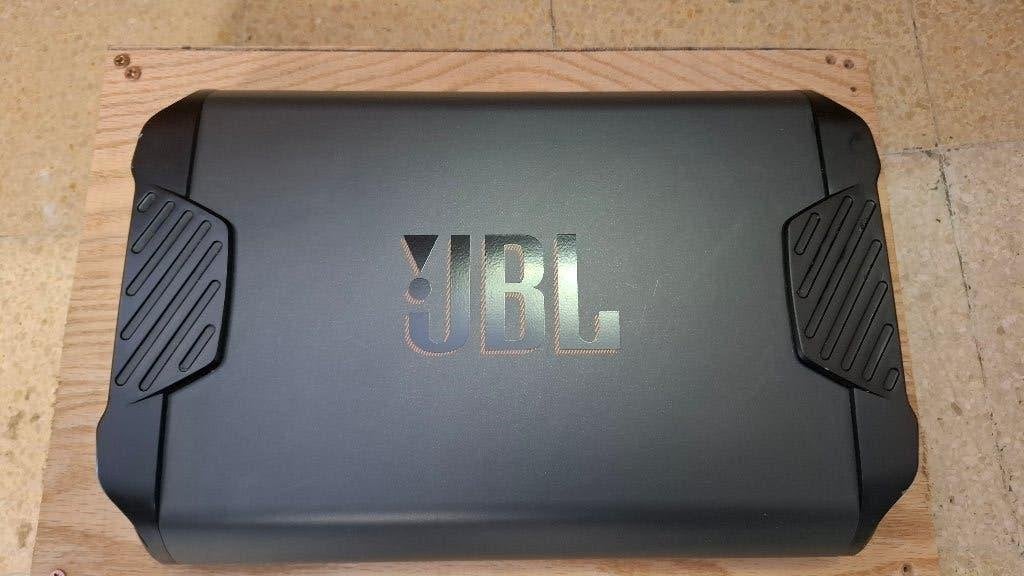 Amplificateur 4 canaux JBL Concert A704, Autos : Divers, Haut-parleurs voiture, Comme neuf, Enlèvement ou Envoi