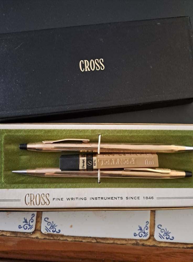 Porte mine et stylo à bille cross plaqué or, Collections, Ensemble de stylos, Avec boîte, Cross, Comme neuf
