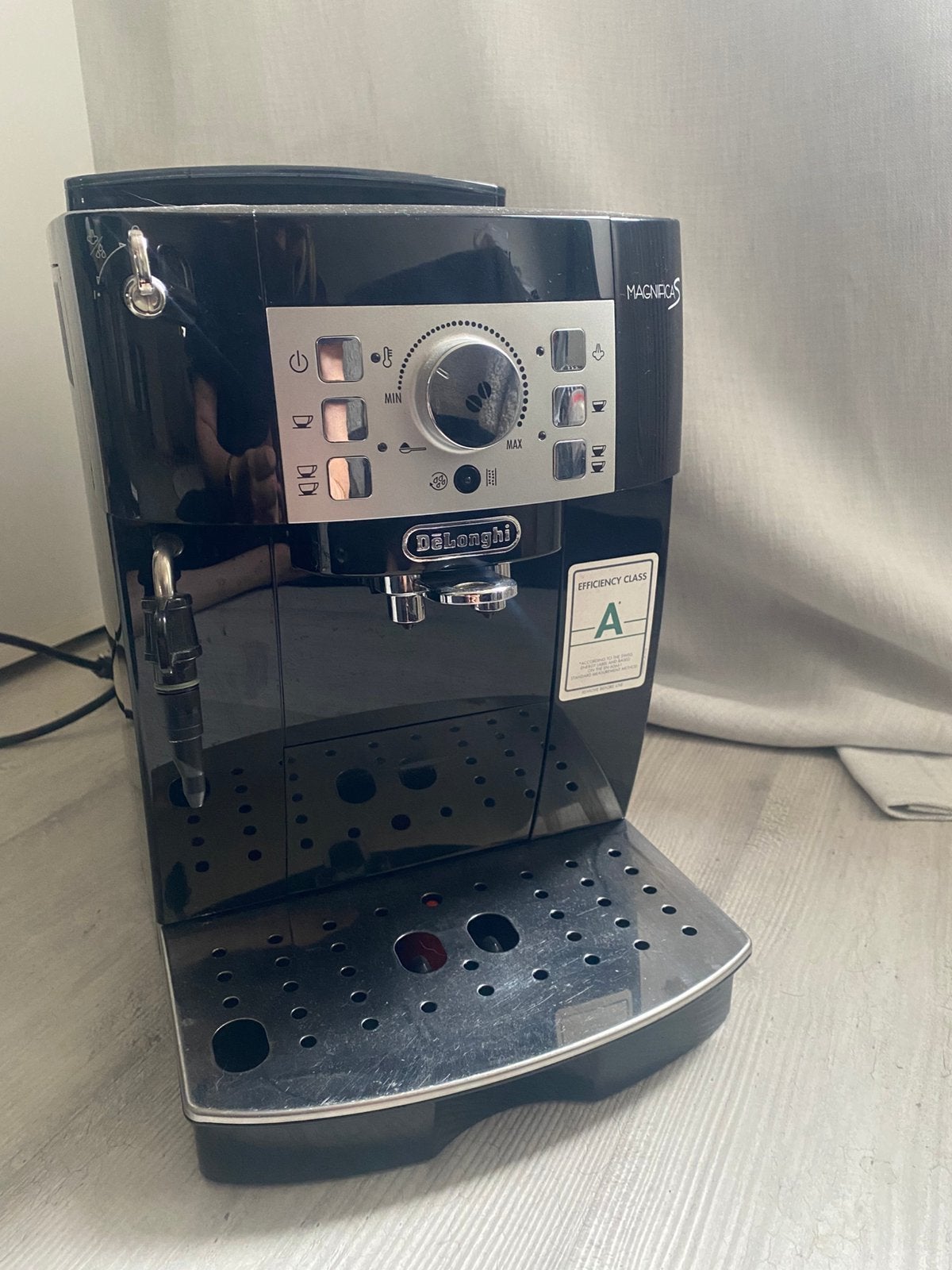 De'Longhi Magnifica S Volautomatische Koffiemachine, Electroménager, Cafetières, Enlèvement, Comme neuf, Cafetière, Café moulu