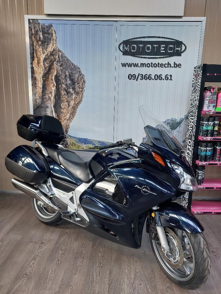 Honda ST1300 Pan European, Motoren, 4 cilinders, Motorrijbewijs A, Meer dan 35 kW, Toermotor
