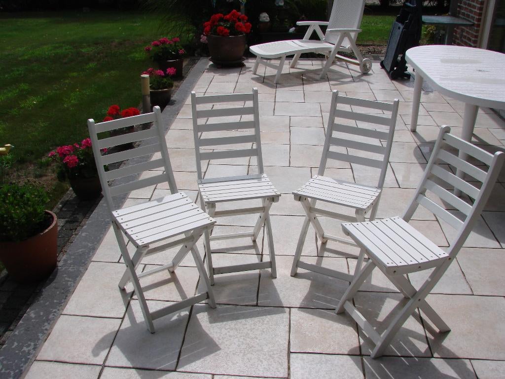 4 witte klapstoelen, Tuin en Terras, Ophalen, Gebruikt, Hout, Inklapbaar
