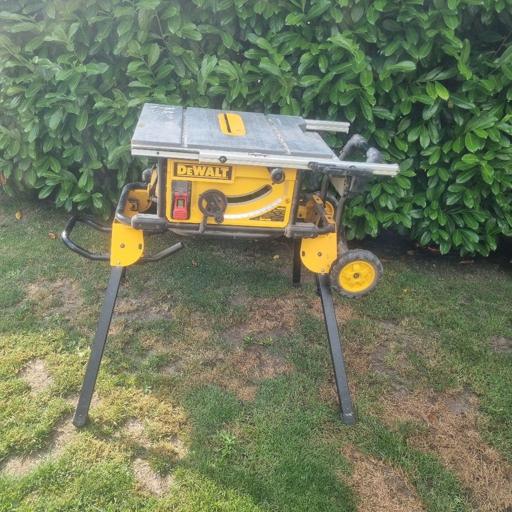 De walt   profesionele tafelzaagmachiene   type dwe7492, Doe-het-zelf en Bouw, Gereedschap | Zaagmachines, Ophalen, Zo goed als nieuw