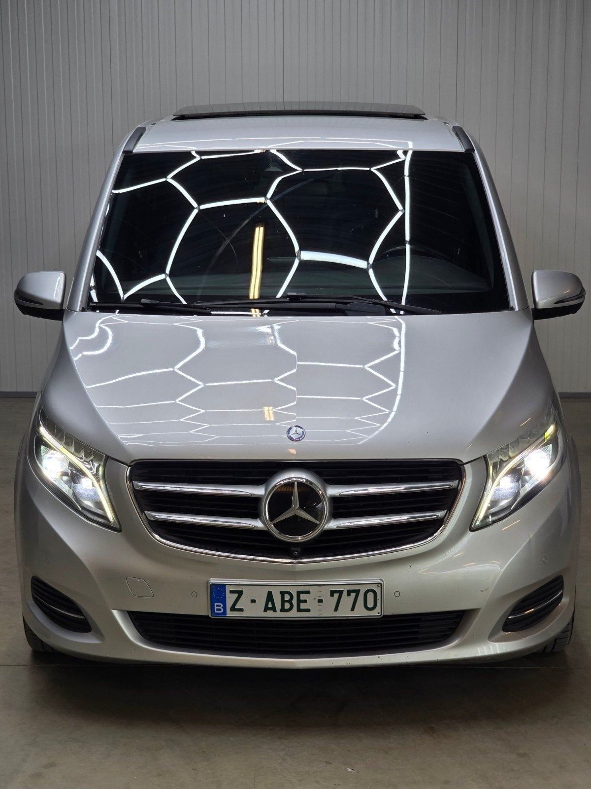 Mercedes-Benz V 250 d AMG Line | 6-persoons | Burmester, Auto's, Mercedes-Benz, Bedrijf, 360° camera, Adaptive Cruise Control