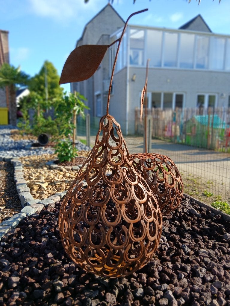 tuinbeeld,hoefijzeren, kunstwerk,xxl appel,xxl peer,, Tuin en Terras, Ophalen, Nieuw, Metaal, Abstract beeld