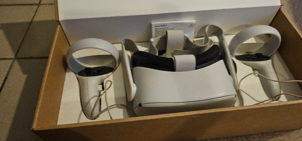 Oculus Quest 2, Enlèvement