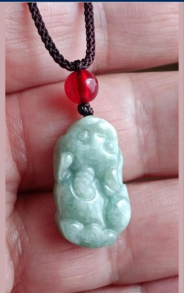Jade hanger met Pixiu, Handtassen en Accessoires, Kettinghangers, Nieuw, Zilver, Overige kleuren, Dier, Met edelsteen, Ophalen