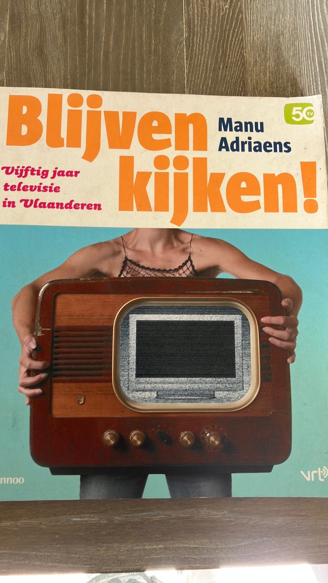Blijven kijken  van manu adriaens, Ophalen, Gelezen