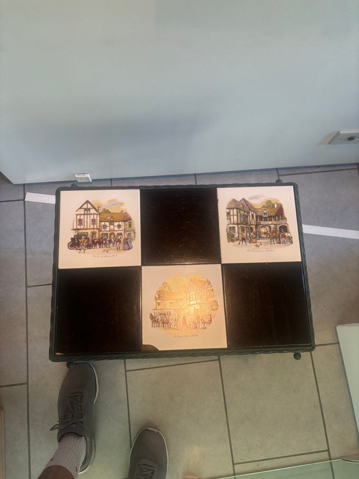 Bijzet tafel ( krantenhouder ), Ophalen, Gebruikt