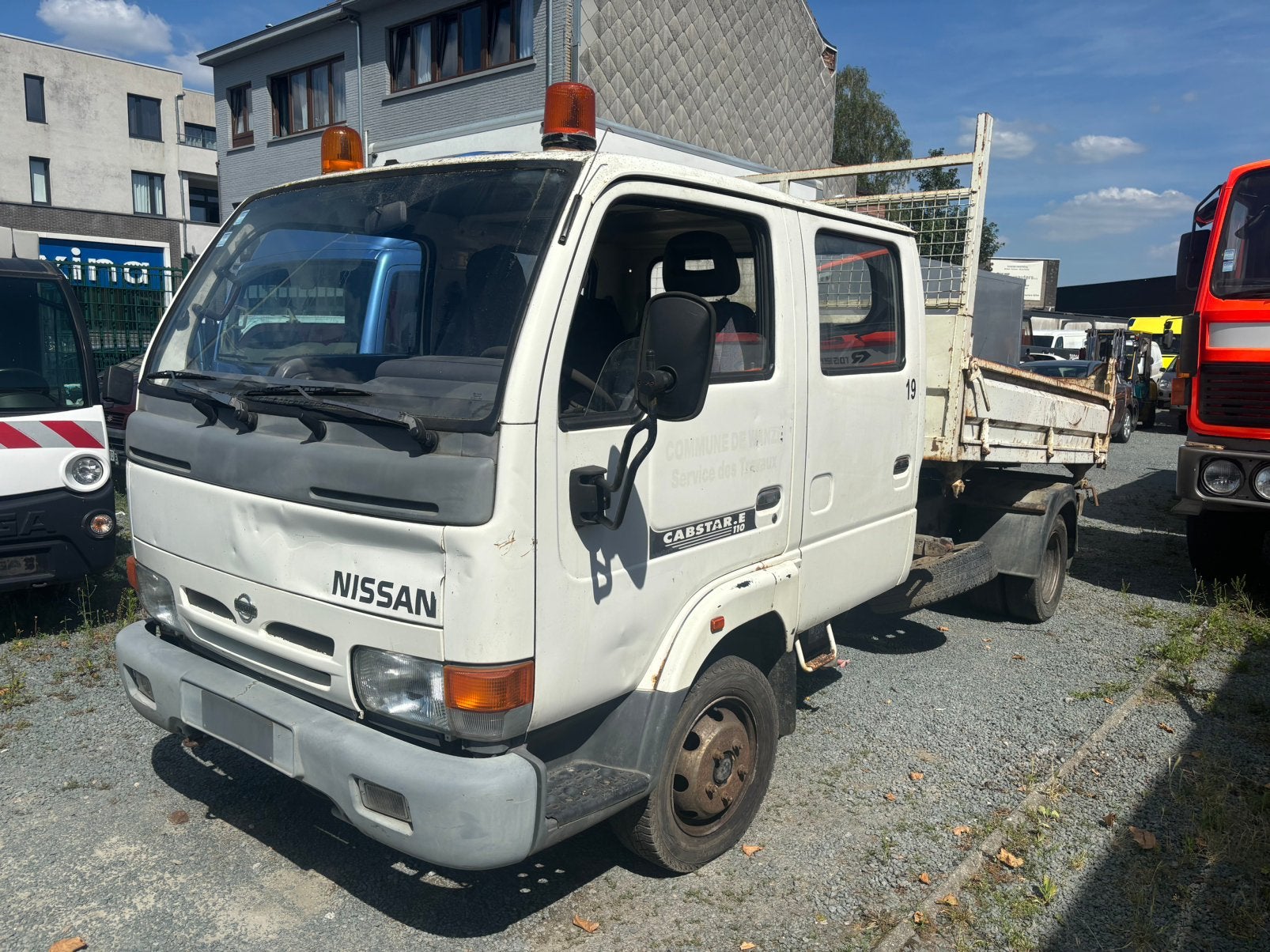 Nissan CABSTAR TRI BEN BASCULANTE 3L 172.000KM 6PL, Auto's, 4 deurs, Overige modellen, Wit, Bedrijf