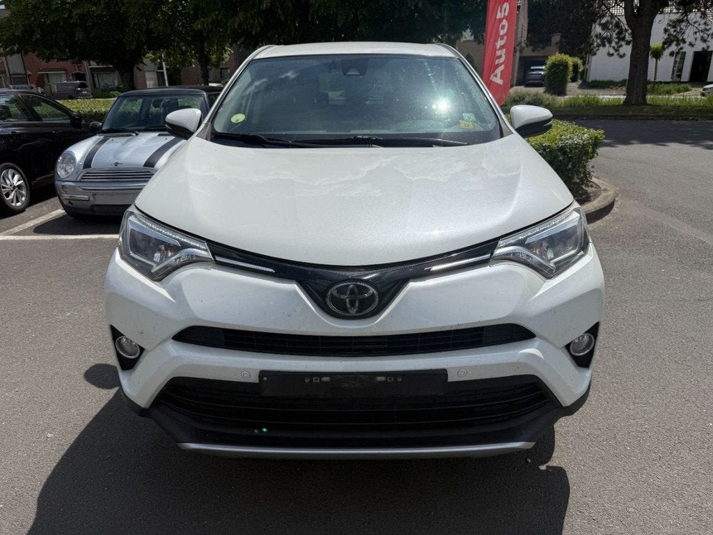 Toyota RAV4 D4D TREKHAAK 2000KG (bj 2017), Voorwielaandrijving, Stof, Euro 6, https://public.car-pass.be/vhr/e5462d58-98c6-4397-9ecc-a28b455e9454