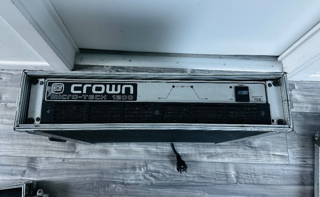 Crown Micro-Tech 1200 (MA1200) Eindversterker, Musique & Instruments, Enlèvement, Utilisé, 1000 watts ou plus, Moniteur(ampli)