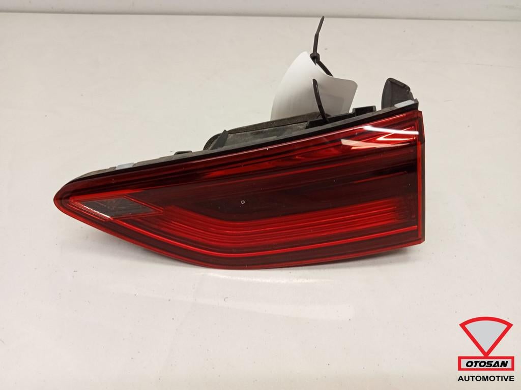 VW GOLF 8 VIII Binnenste Achterlicht Rechts 5ho945094c, Auto-onderdelen, Gebruikt, Volkswagen, Volkswagen AG, Vw@volkswagen.de