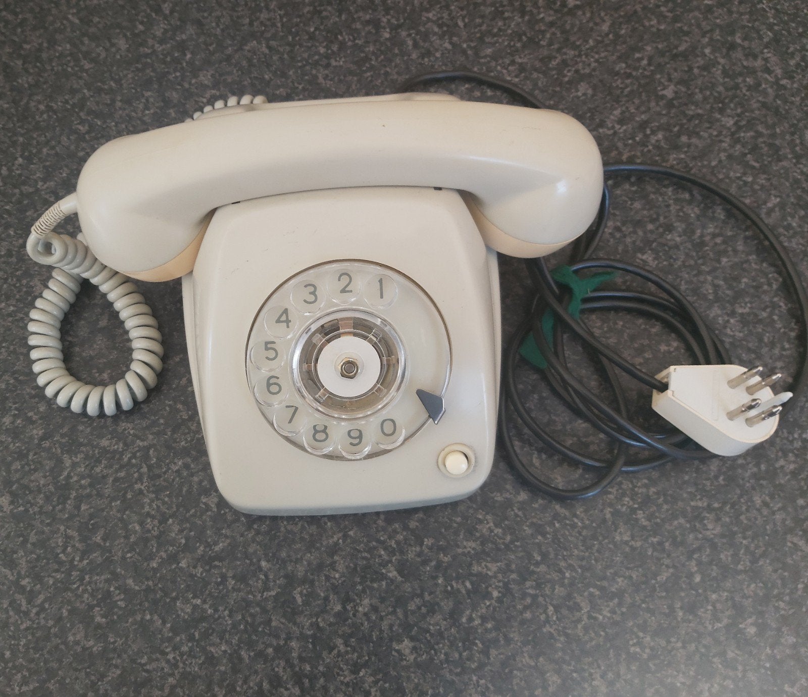 Telefoon met schijf grijs, Télécoms, Téléphones fixes | Filaires, Enlèvement ou Envoi, Avec cadran rotatif