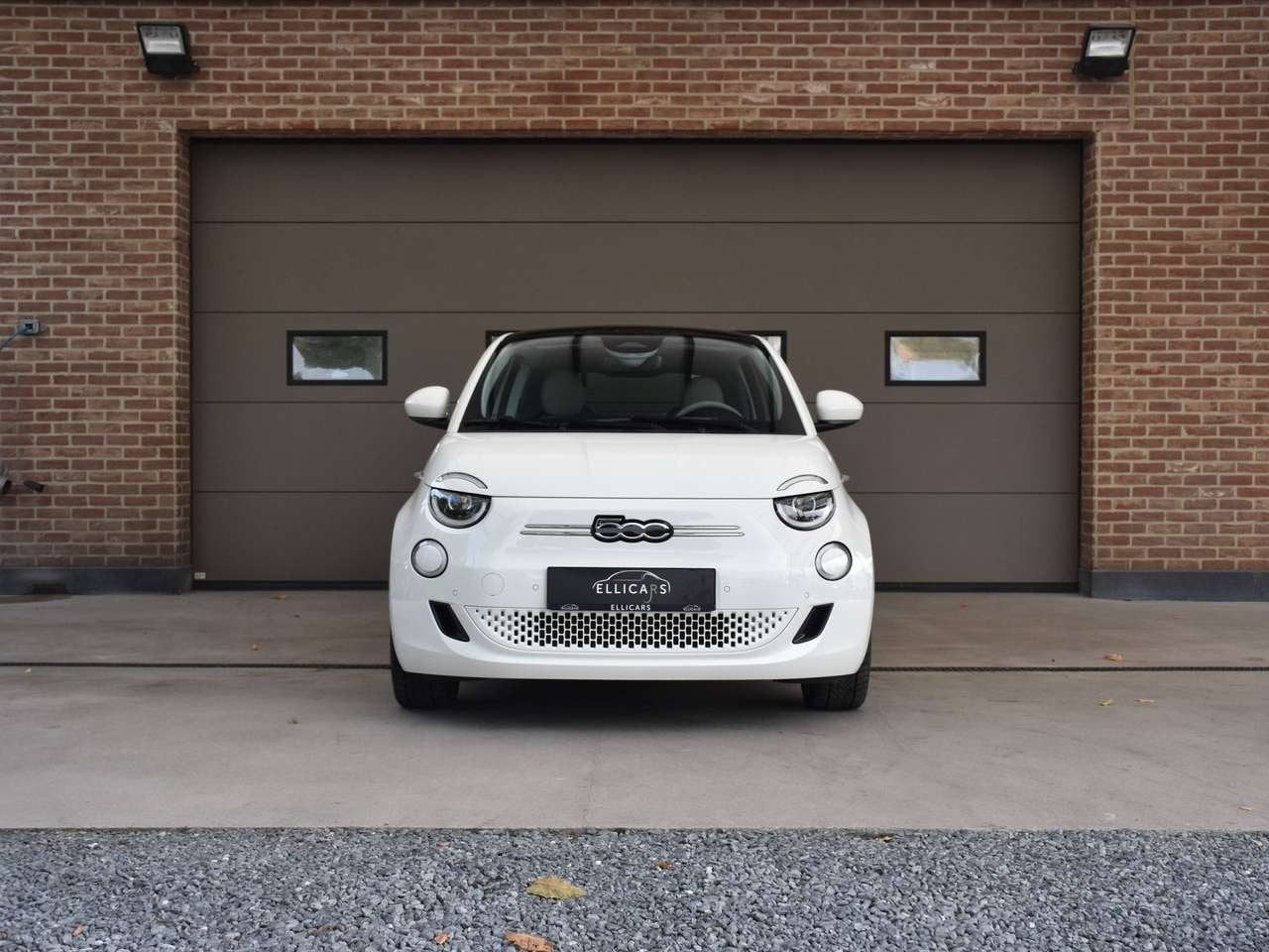 Fiat 500e 42 KWH SOH 100% / LA PRIMA / 3+1 / PANORAMISCH DA, Autos, Fiat, 0 kg, 87 kW, 4 portes, 0 kg