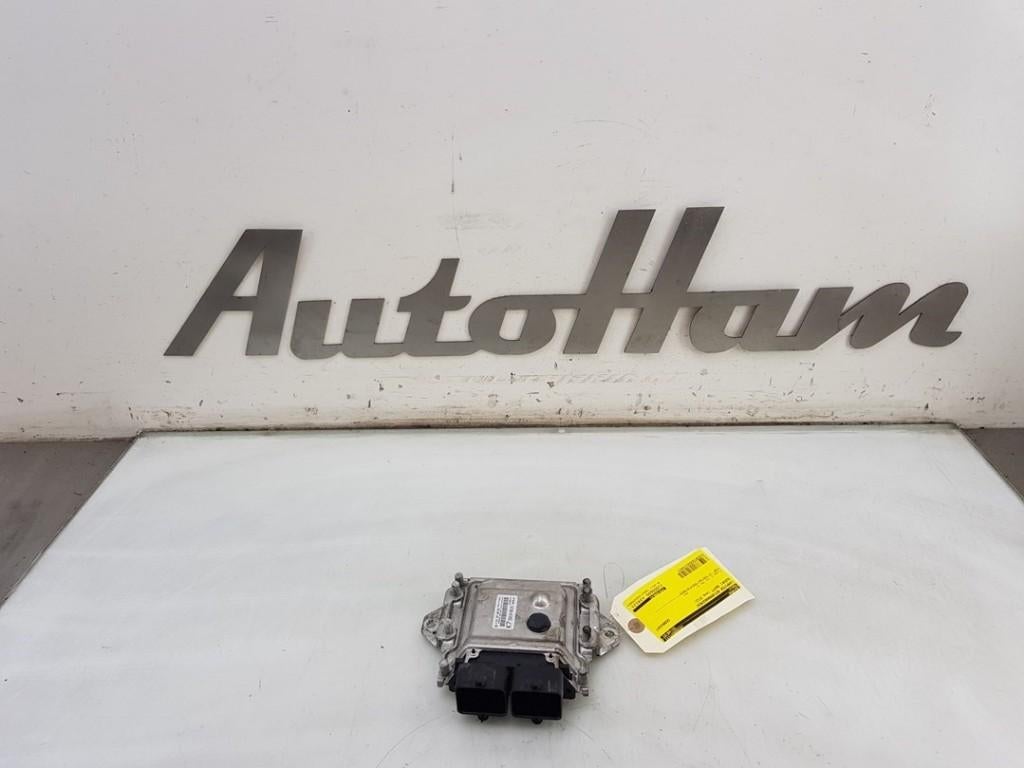 COMPUTER MOTOR Suzuki Swift (ZA / ZC / ZD) (01-2010/04-2017), Robert Bosch AG, Gebruikt, Robert-Bosch-Allee 1
74232  Abstatt, DE