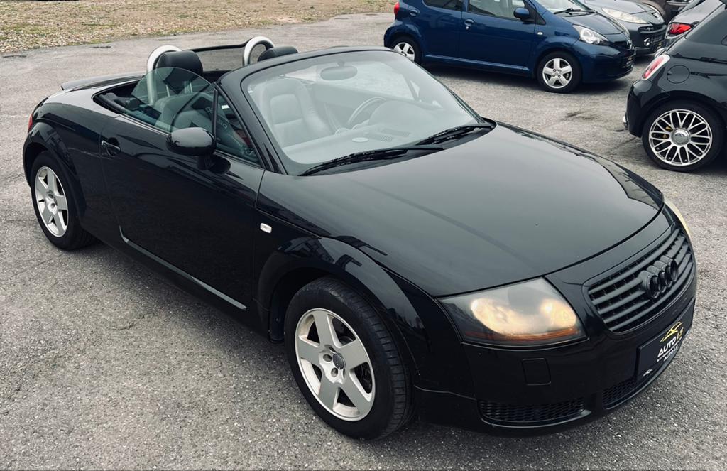 AUDI TT 1.8TURBO ESSENCE FULL OPTIONS, Cuir, 110 kW, Entreprise, Noir
