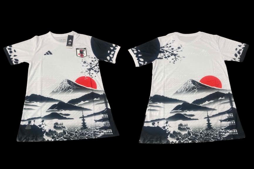 Japanse trui - Maat M, Kleding | Heren, T-shirts, Verzenden, Nieuw, Maat 48/50 (M), Wit