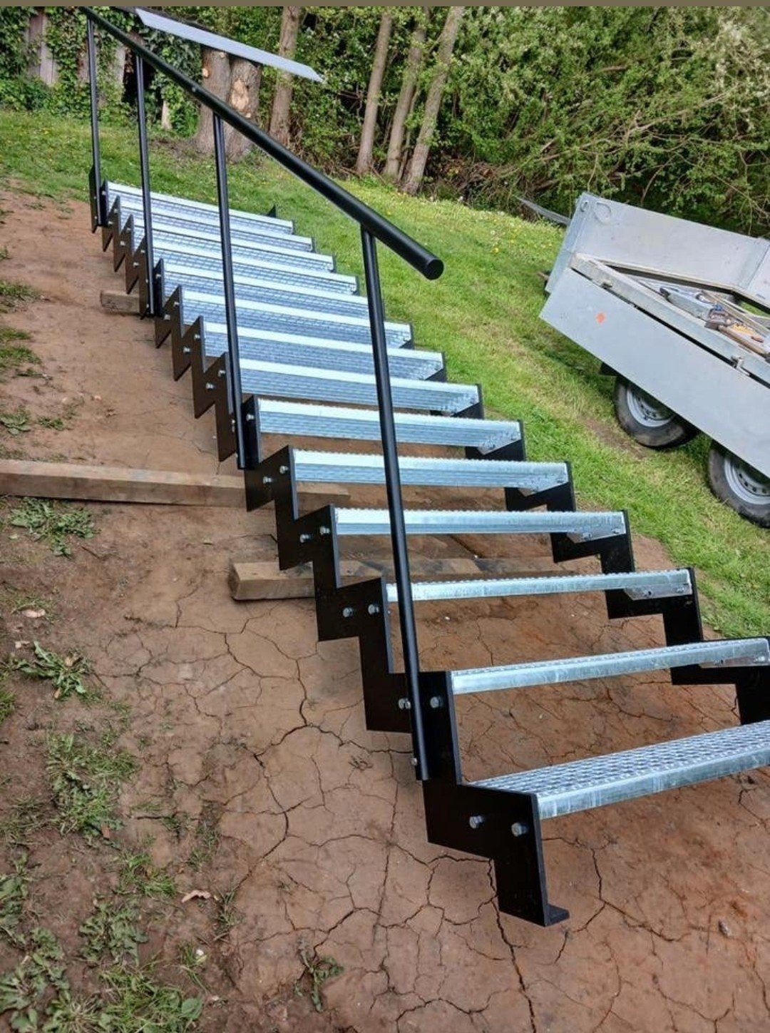 trap trappen ijzer metal gegalvaniseerd e bordes, Doe-het-zelf en Bouw, Ladders en Trappen, Ophalen of Verzenden, Trap