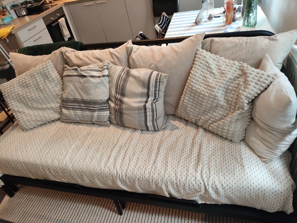 Extra bed met 2 matrassen (sofa/tweepersoonsbed), Huis en Inrichting, Ophalen, Verstelbaar, Zwart, Tweepersoons