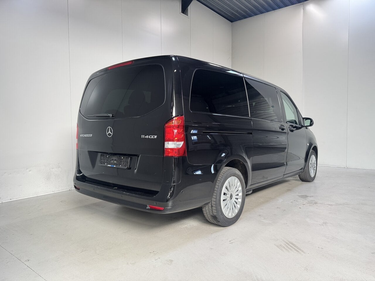 Mercedes-Benz Vito Tourer 114 CDI Autom. - 9 pl - 40.000KM, Auto's, Bestelwagens en Lichte vracht, 0 cilinders, Zwart, Diesel