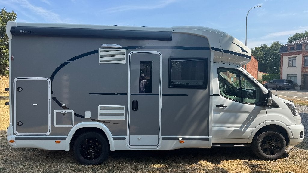 Chausson 650 Etape Line, Caravans en Kamperen, Automaat, Chemisch toilet, Ford, 6 tot 7 meter