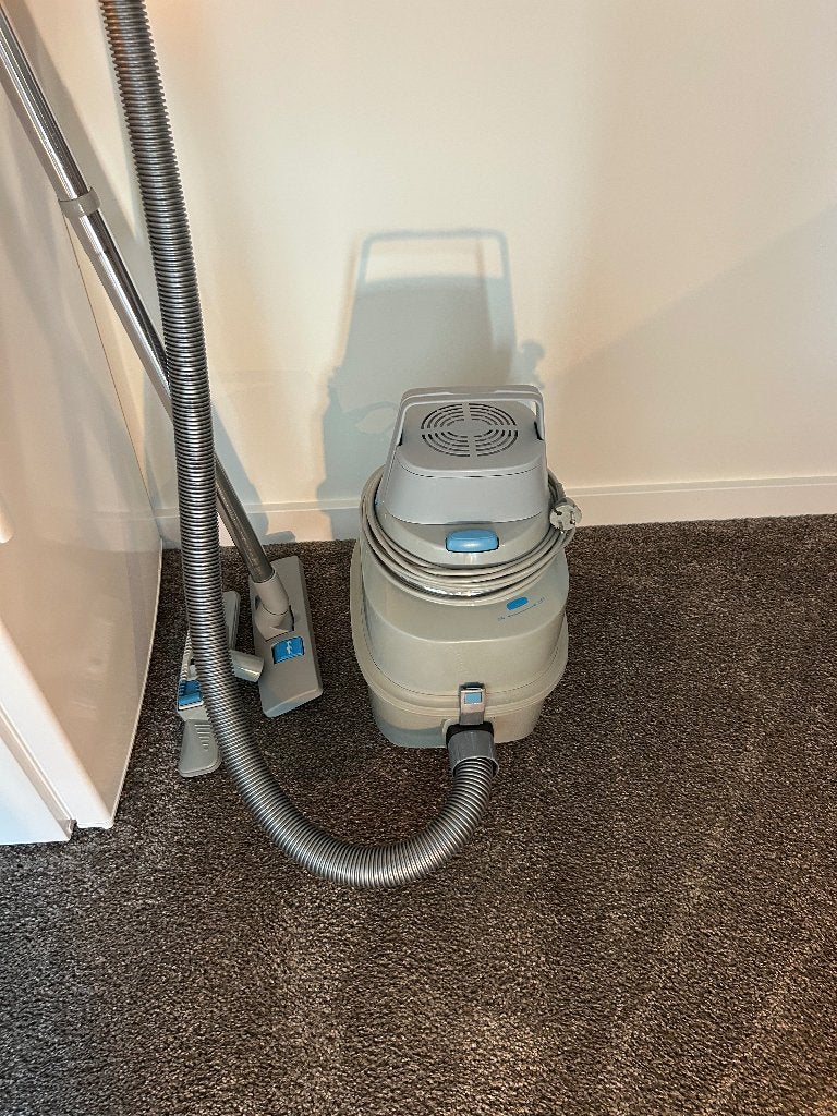 Nilfisk gs90, Elektronische apparatuur, Ophalen, Zo goed als nieuw, Stofzak, Minder dan 1200 watt