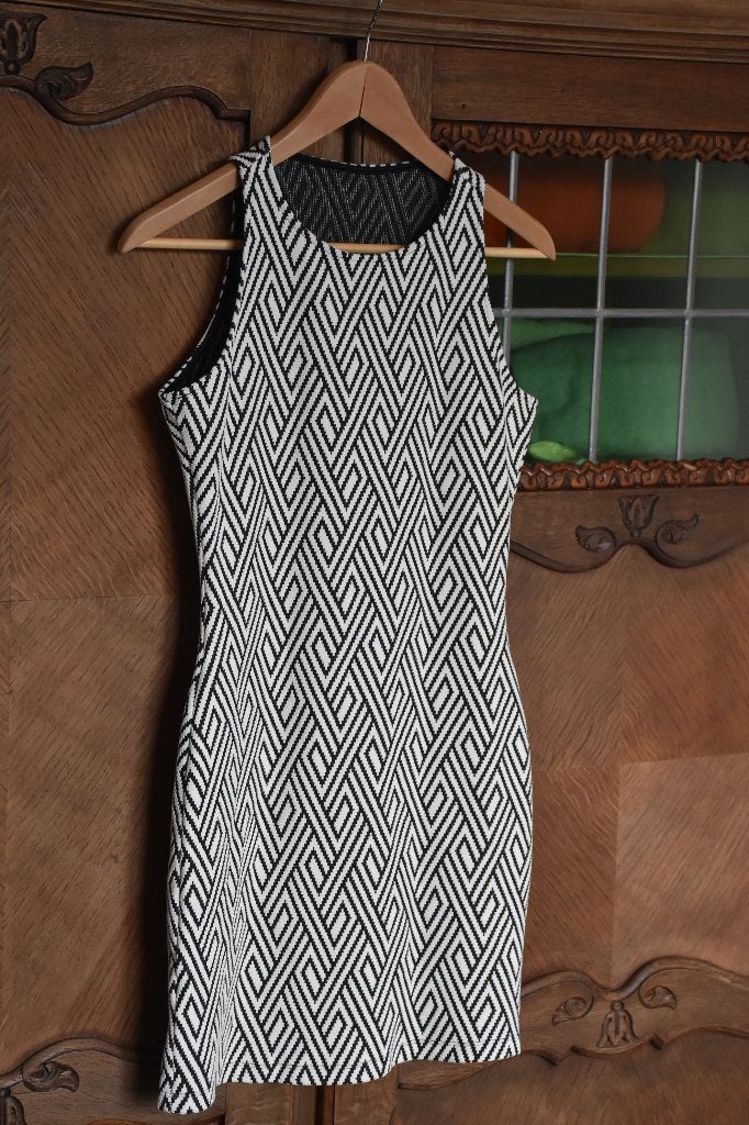 Robe T36, Kleding | Dames, Ophalen, Zwart, Zo goed als nieuw, Maat 36 (S)