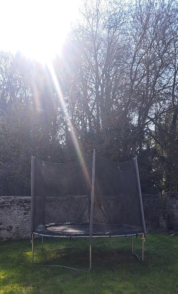 Trampoline, Enlèvement, Utilisé