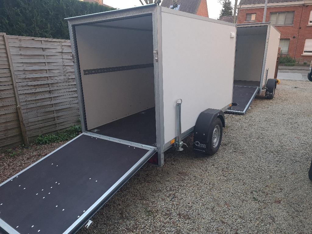 remorque remorque fermée avec rampe neuve, Autos : Divers, Remorques, Enlèvement, Neuf