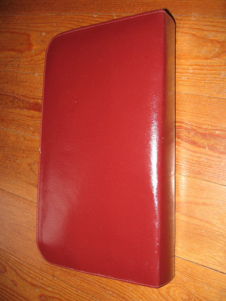 Trousse de toilette et trousse manucure en cuir bordeaux, Enlèvement ou Envoi, Neuf, Vintage