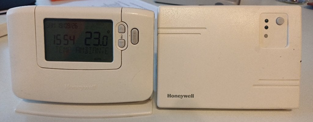 Thermostat sans fil Honeywell CM927 + relais HC60NG (R6660D), Enlèvement ou Envoi, Utilisé