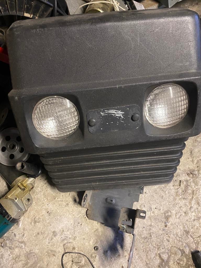 Tracteur tondeuse WESTWOOD FACE AVANT ET PHARES diamètre d’u, Tuin en Terras, Grasmaaiers, Ophalen