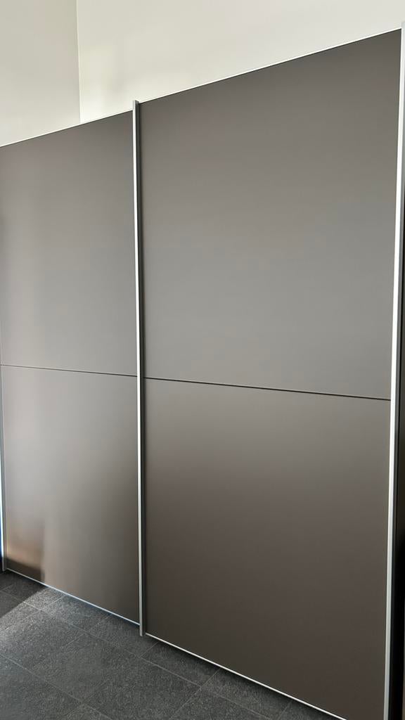 Schuifdeurkast Orion - Kledingkast, 150 à 200 cm, Comme neuf, Enlèvement, 200 cm ou plus