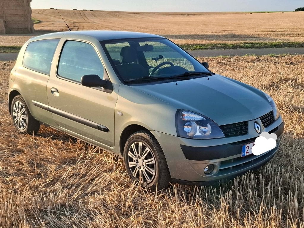 Clio 2, Auto's, Renault, Particulier, Clio, Benzine, 3 deurs, Handgeschakeld, Ophalen