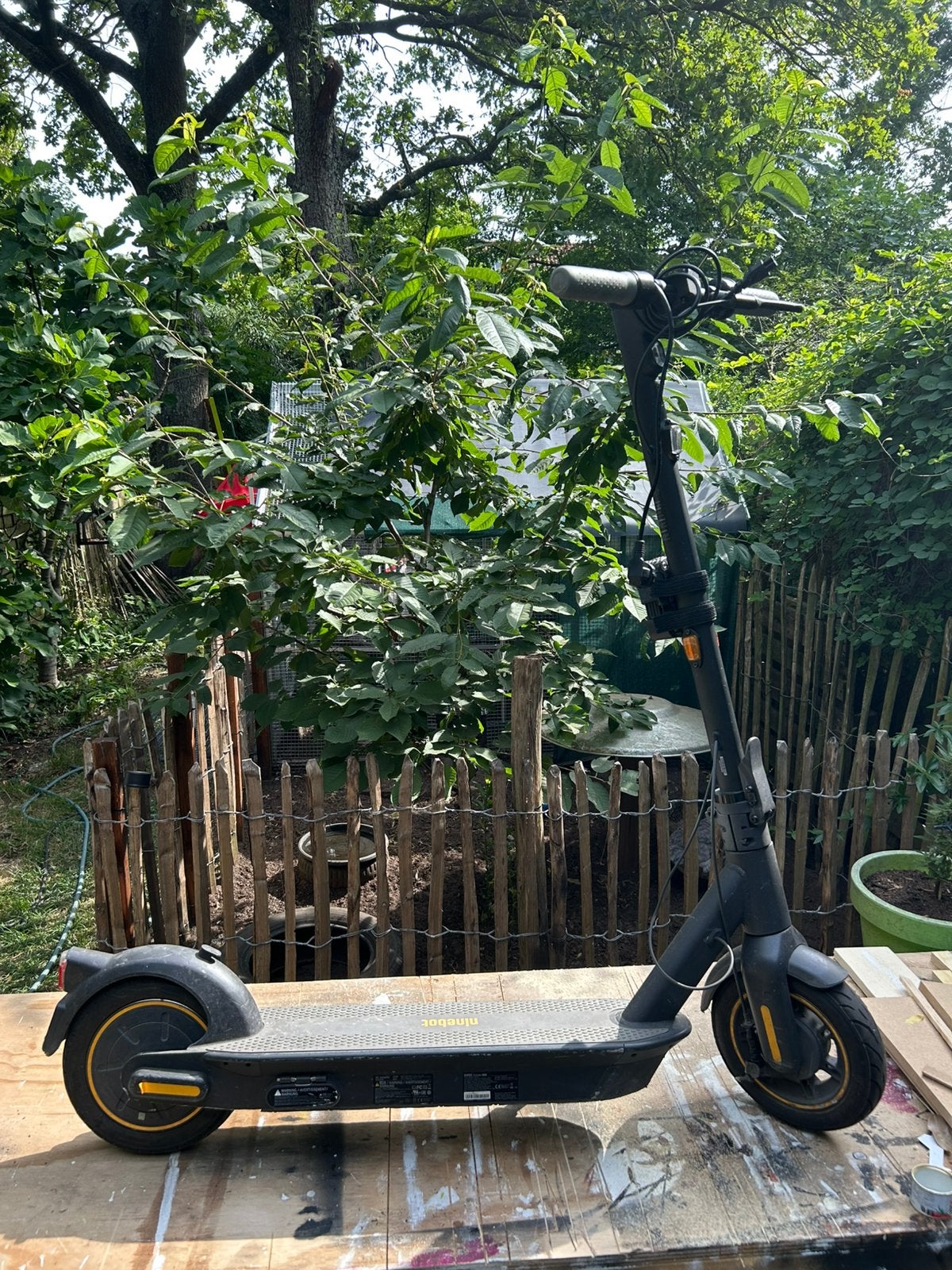 Ninebot kickscooter max G30 / defecte batterij, Fietsen en Brommers, Steps, Ophalen, Gebruikt, Elektrische step (E-scooter)