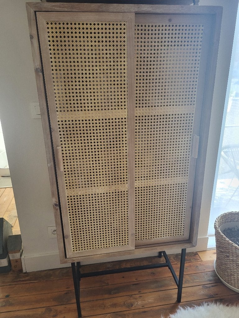 Rotan/ webbing kast, Huis en Inrichting, Ophalen, Zo goed als nieuw, Met plank(en)