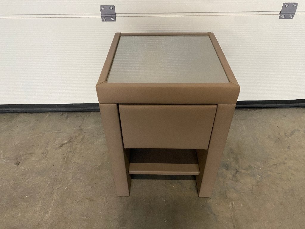 (35) Zeer mooi kastje nachttafel., Huis en Inrichting, Ophalen, Zo goed als nieuw