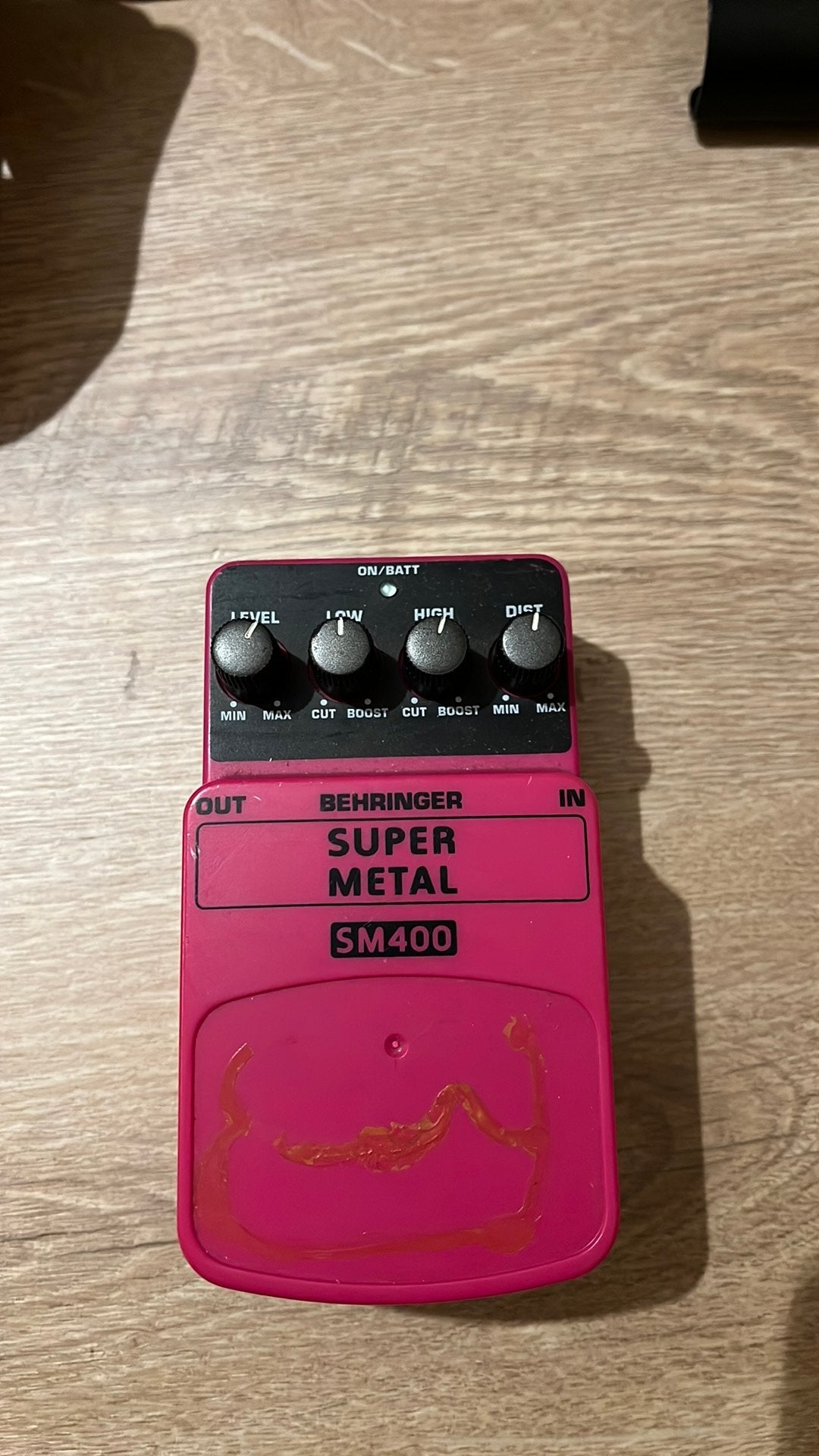 Behringer Super Metal pedaal, Muziek en Instrumenten, Effecten, Ophalen, Gebruikt, Distortion, Overdrive of Fuzz