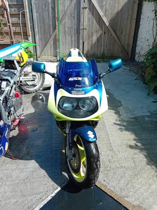 Moto, Motoren, Ophalen, 4 cilinders, Meer dan 35 kW
