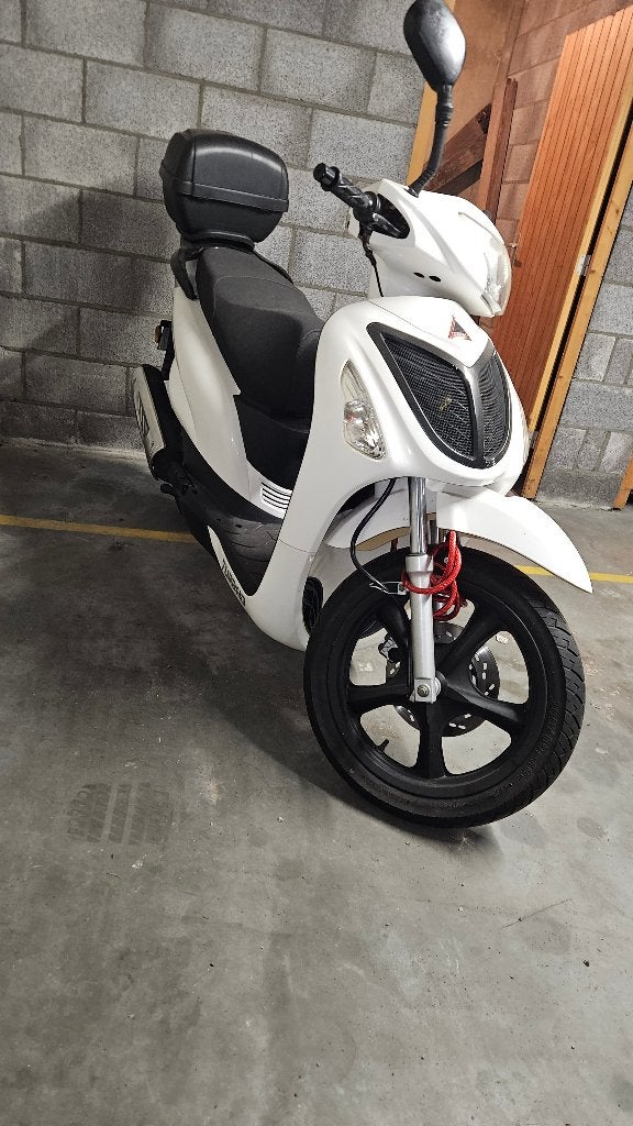 Turbho scooter 125cc, Fietsen en Brommers, Ophalen, Gebruikt, Overige modellen, 125 cc