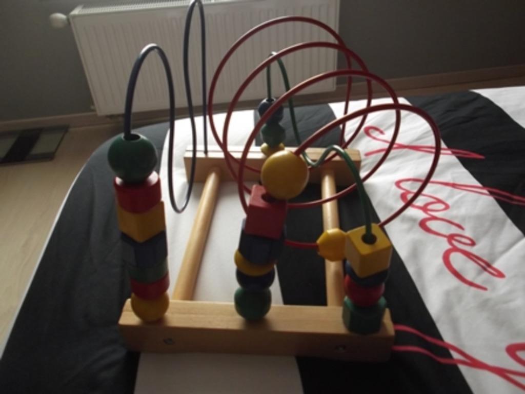 Spiraal met kralen, Kinderen en Baby's, Ophalen of Verzenden, Gebruikt, Overige typen