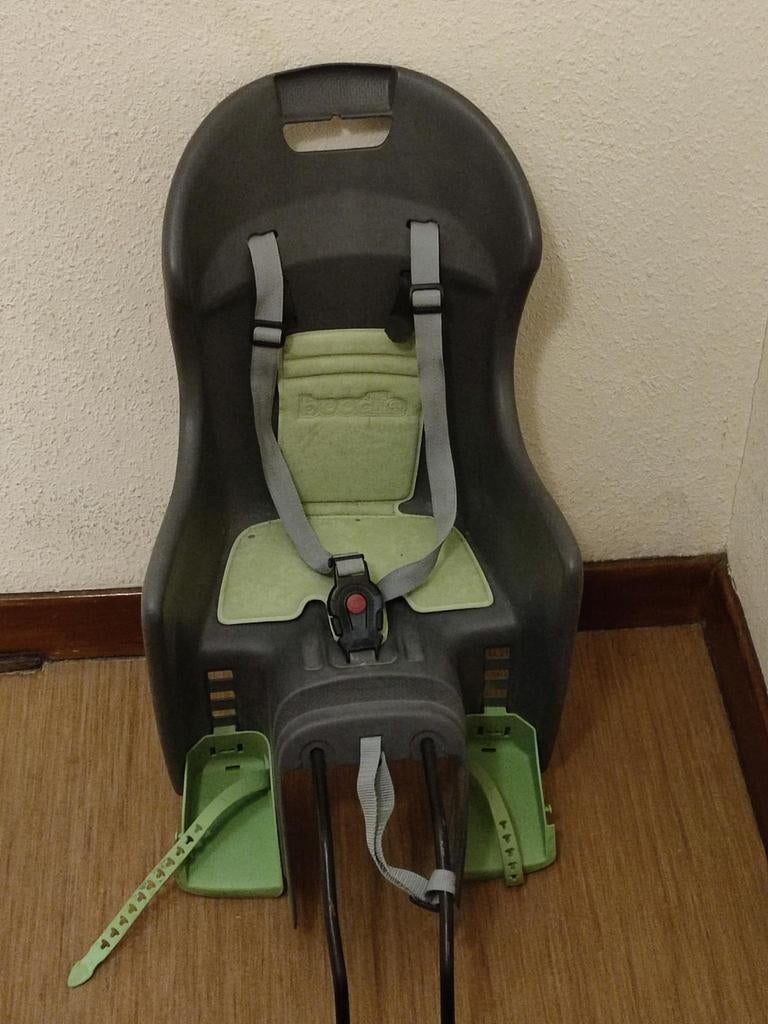Siège vélo pour enfant avec repose-pieds, Repose-pieds, Enlèvement, Utilisé, Polisport