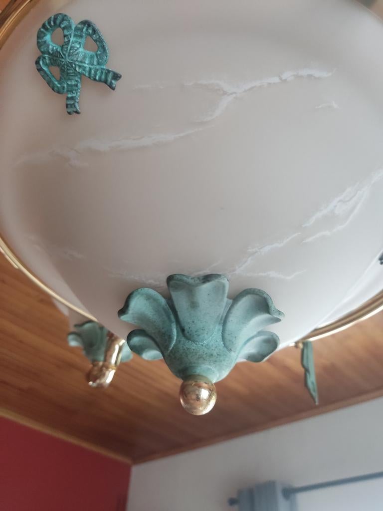 Superbe lustre, Ophalen