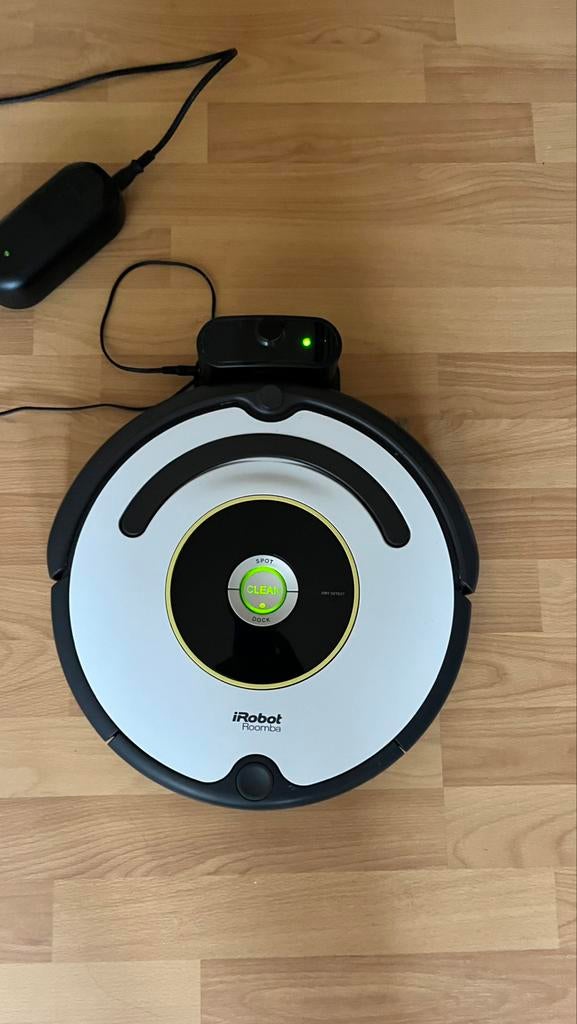 Aspirateur robot Roomba 620, Electroménager, Enlèvement ou Envoi, Réservoir, Utilisé, Aspirateur robot
