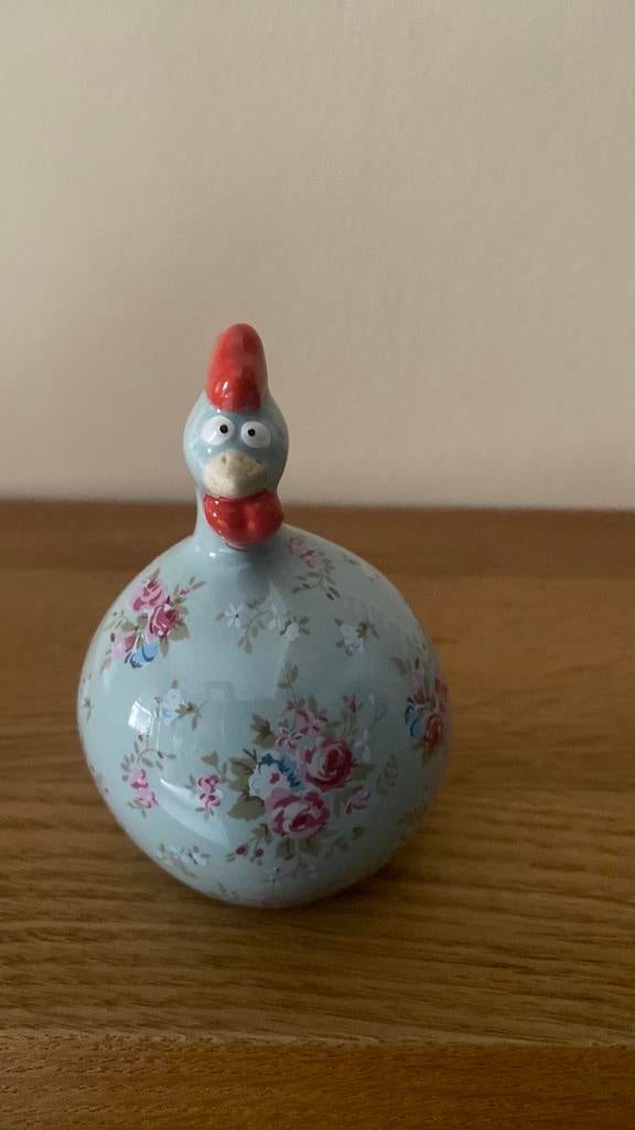 Ancienne petite poule j Line droite excellent état